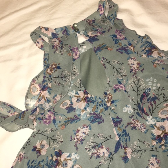FLORAL DRESS!! - Picture 3 of 3